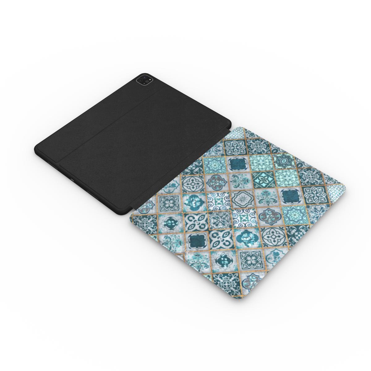 Emerald Tide I iPad Case